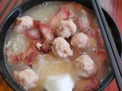 叉烧肉丸汤米粉-鑫馨餐厅