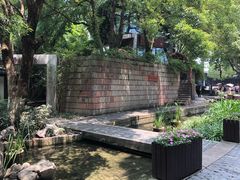 -猫的天空之城概念书店(杭州南宋御街店)