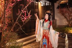 -梦回汉唐汉服旗袍体验馆(拙政园店)