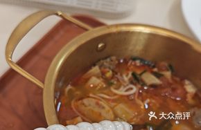 Spicy Three-Flavor Rice Noodles