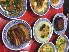-蓝田九大碗民俗食府(蓝田店)