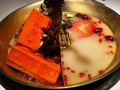-小龙翻大江文化火锅(宽窄店)