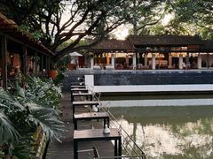 -喜洲吧·江畔老船厂·庭院餐厅(喜临院店)