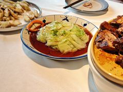 -八府香鸭·啫啫煲(华山路店)