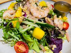 鲜柚芒果爆沙拉-HELLO 27 意面·沙拉·帕尼尼