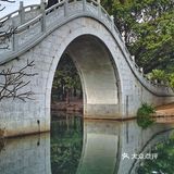 深圳游玩｜来荔枝公园打卡深圳超美水天辉映的建筑风光
