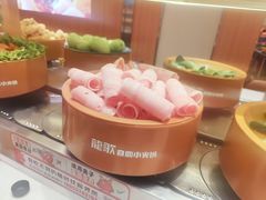 -龍歌自助小火锅(市南金茂湾店)
