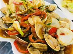 -覃记海鲜美食餐厅