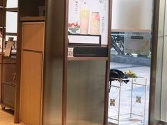 -奈雪的茶(皇庭广场店)