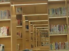 -漕河泾街道图书馆(漕河泾社区文化活动中心店)