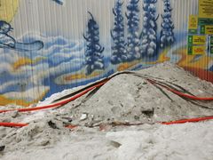 -乔波室内滑雪场