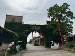 -焦岗湖影视城
