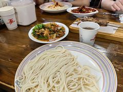 -歹歹的加个面过油肉拌面