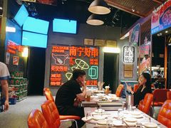 -威记烧嘢·南宁烧烤·超级生牛(绿地店)