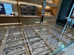 -茂昌眼镜(南京西路店)