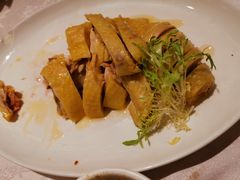 -品悦酒店(三林古镇店)