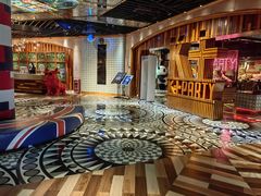 -K+全国连锁KTV(绿地缤纷天地店)