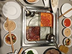 -海底捞火锅(宝龙广场夜宵主题店)