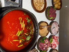 -贵府酸汤牛肉火锅·贵州老字号(飞山街店)