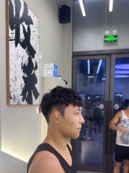-尤司男士国潮理发馆