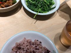 -老乡鸡(上海白玉兰广场店)