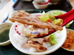 卤肉饭-台北风味(第一家快餐)