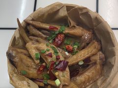 -扎起市井老火锅(乐山总店)
