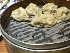 -方国老头包子·39年威海本地老字号•小船海鲜疙瘩汤