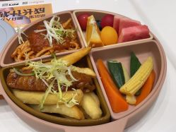 -奈尔宝家庭中心·亲子餐厅(鄞州万达店)