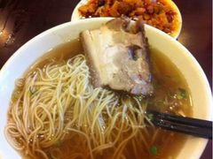 焖肉辣酱面-朱鸿兴面馆(镇湖店)
