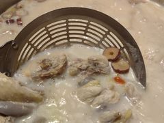 -尚尚仙·酸汤猪手·猪肚鸡火锅(华联万柳购物中心店)