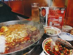 -吃城都·鱼蛙火锅(西玉龙街店)