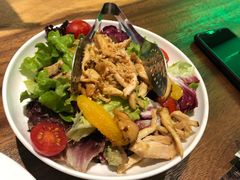 鸡肉色拉-TAMATI(巴黎贝甜韩式西餐厅店)