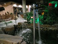 -泉城欧乐堡戏水湾艺术养生温泉