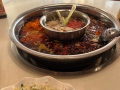 -岗上渣渣老火锅(两路口店)