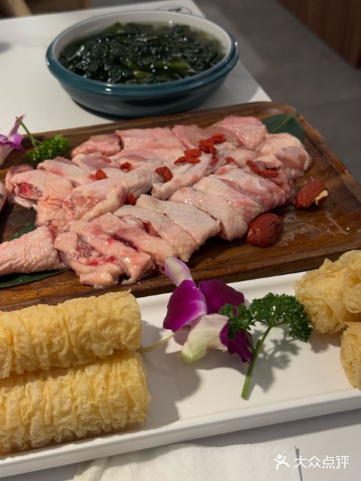 椰子湾·海南火锅·糟粕醋·椰子鸡(正大广场店)图片