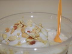 香蕉牛奶冰浆-夏食光安顺小舒冰粉冰浆(甲秀楼店)