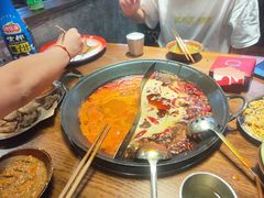-萍姐火锅·公路夜市(武汉首店)
