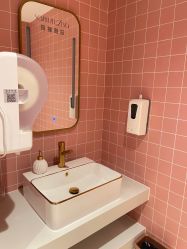 -莎蔓莉莎美容会所