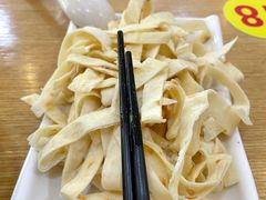 -八百里牛肉汤(盖饭·锅贴·万象城店)