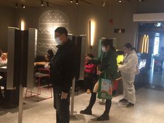 门面-麦当劳(中山公园龙之梦店)