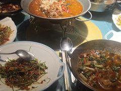 -呷湘厨·鱼汤捞饭·剁椒鱼头·辣椒炒肉(国家会展中心店)