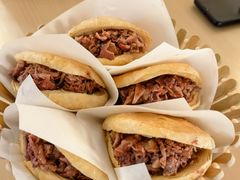 -闫家驴肉老店(华电一校店)