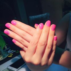 米卡美甲沙龙-EMILY艾枚莉美甲美睫·美颜·现磨咖啡