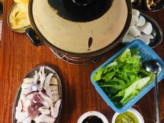 -威邵鸡煲(西华路总店)