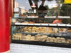 面包甜点陈列柜-白魁老号饭庄(交道口店)