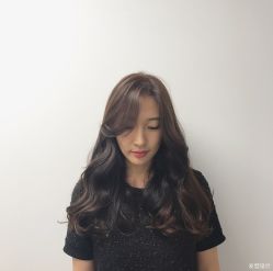 -时尚殿堂明星门店