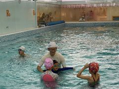 -小小王国亲子游泳俱乐部(锦辉中心)