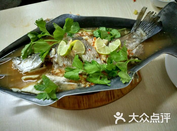 泰国酸辣明炉鱼