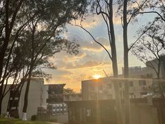 -广东外语外贸大学(白云山校区)